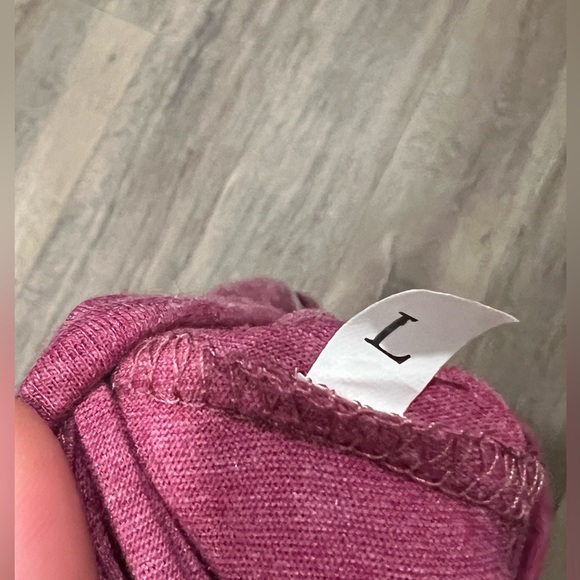 Long-Sleeved Rose Women’s Shirt - Picture 3 of 3